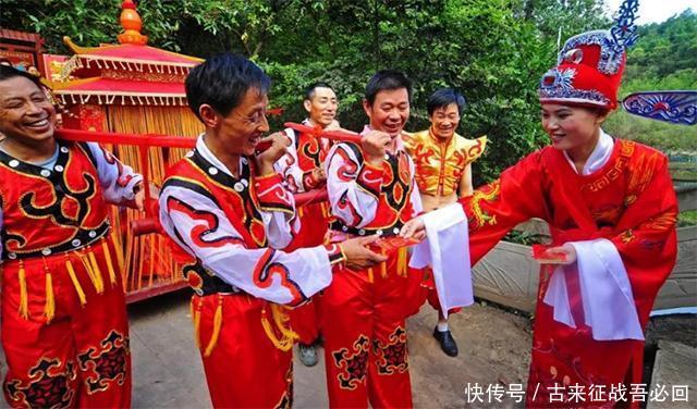 17c吃瓜网免费吃瓜 图片及短视频链接为主