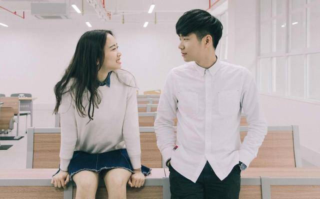 99e热在这里只有精品海报