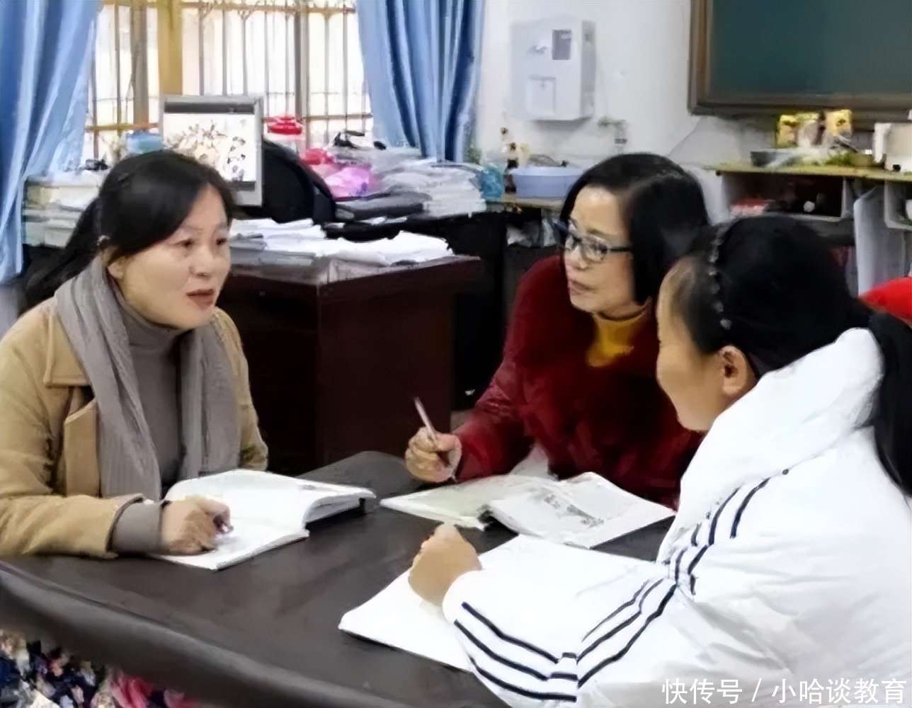 cm.bysvzm.cn 我非常乐意为你提供帮助海报