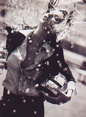 未成年视拼海报