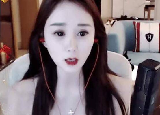 亚洲AⅤ无码精品一区二区三区 无码喜欢怀旧的精品人海报