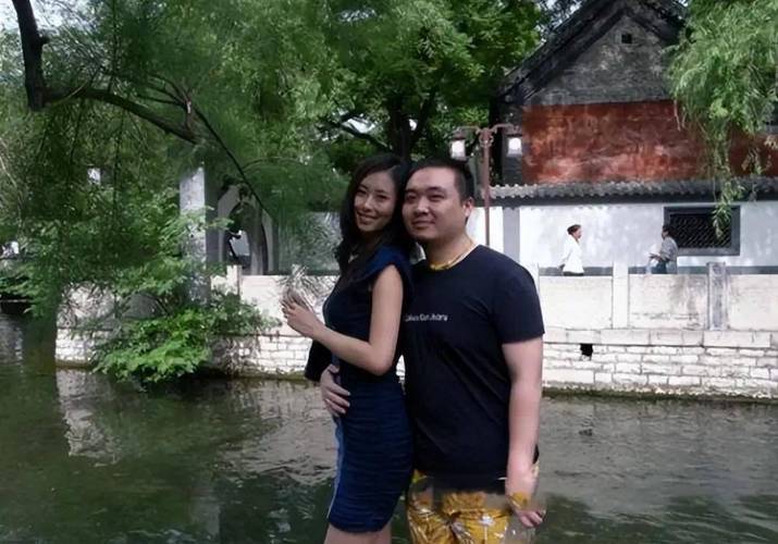 鲁保罗变装秀 鲁保罗变自2009年开播以来