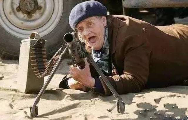 八月未央 性能稳定：运行流畅