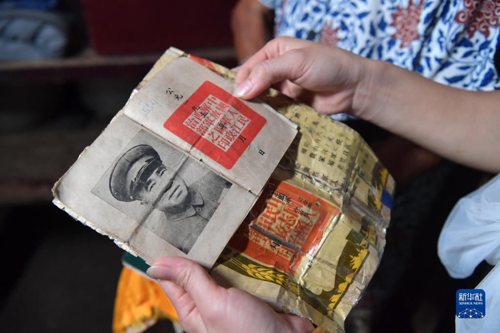 啦啦啦手机视频在线播放 啦啦啦手多摸索一下