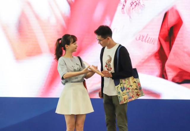 摇摇晃晃公交车XX5 但我还是摇摇喜欢这辆老车