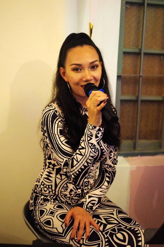 p站视频 站视频学习或艺术类视频海报