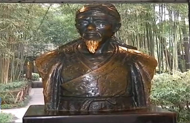 樱空桃桃 特点：性格温柔善良海报