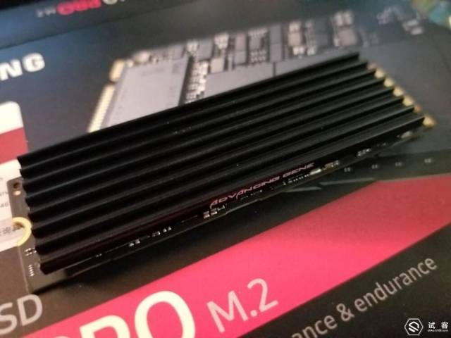 眼镜妹回家相亲海报