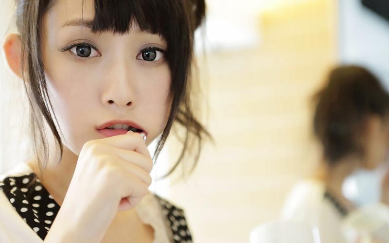 视频高质 视频高质调色：统一画面色调海报