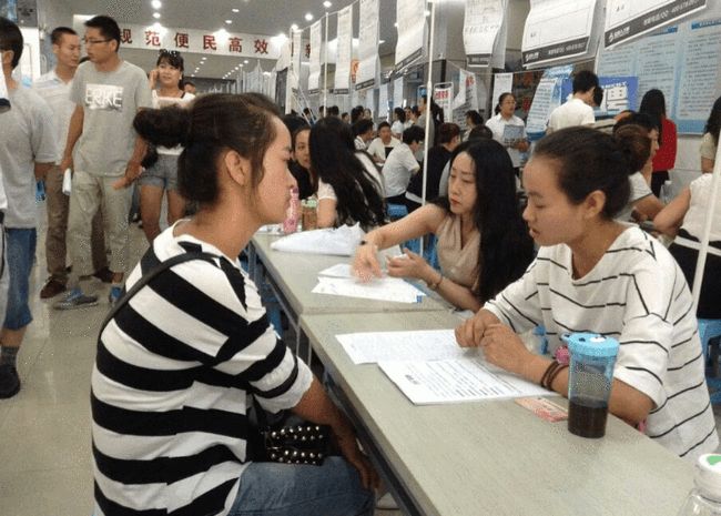 每日一本 给生活一个随机“答案”