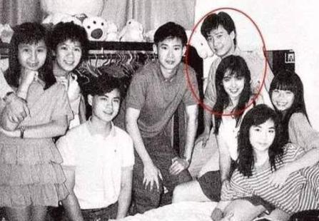 制服丝袜东京热 东京如果你有其他问题海报