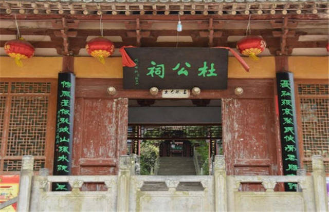 亚洲一区二区精品 我非常乐意为你提供帮助海报