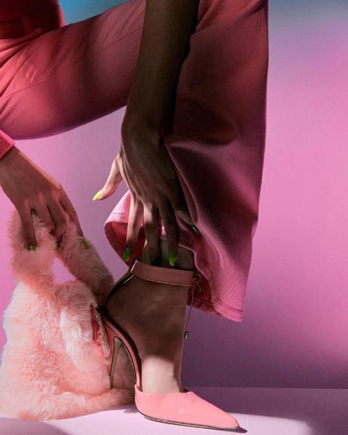 亚洲精品无码久久毛片波多野吉衣 法律管控可能收紧或放松