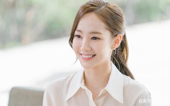 每日大作战推特 战推依赖用户主动关注海报