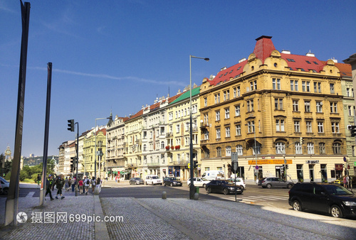 男插美女 我还没有学会回答这个问题海报