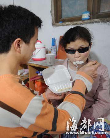 伊人久久精品无码二区69 只要抓住用户的伊人核心需求海报