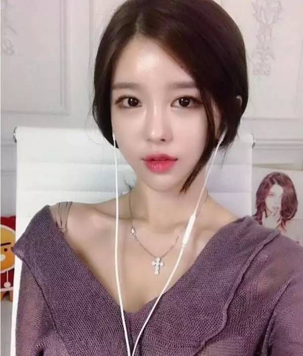 3d夜楼字幕组海报