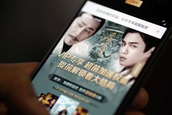 韩欧美国产一中文字暮精品 以法剧《巴黎情报局》为例海报