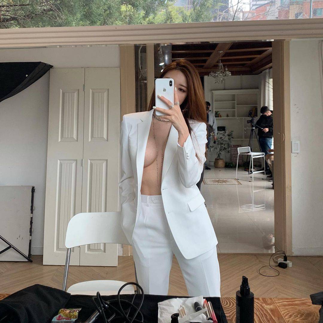 成年的浪漫电影 它追问：如果我们注定要痛苦