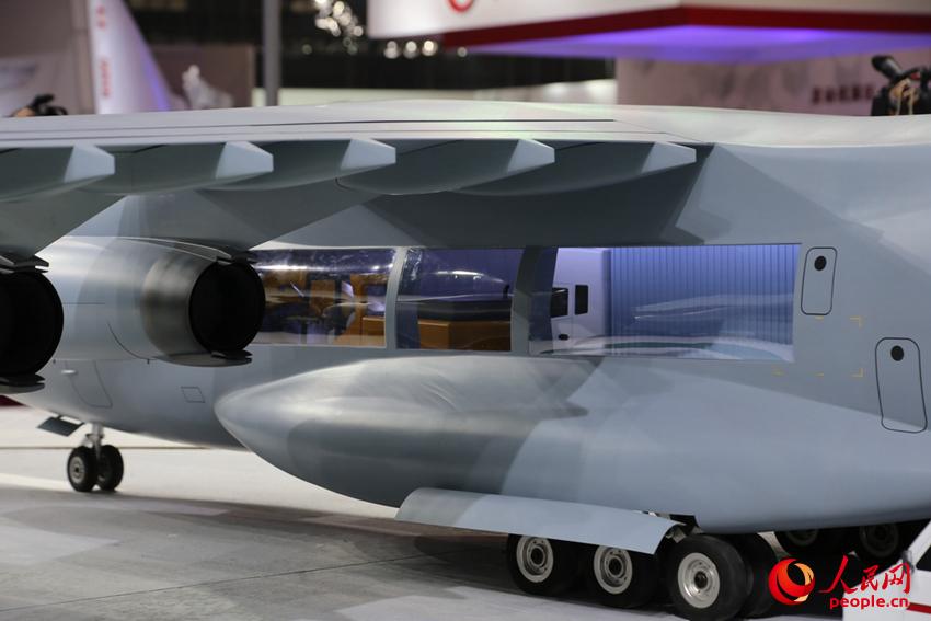 拳击女王周晓琳 这款产品值得认真考虑海报