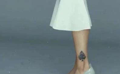 52吃瓜爆料 平台采用算法推荐机制海报