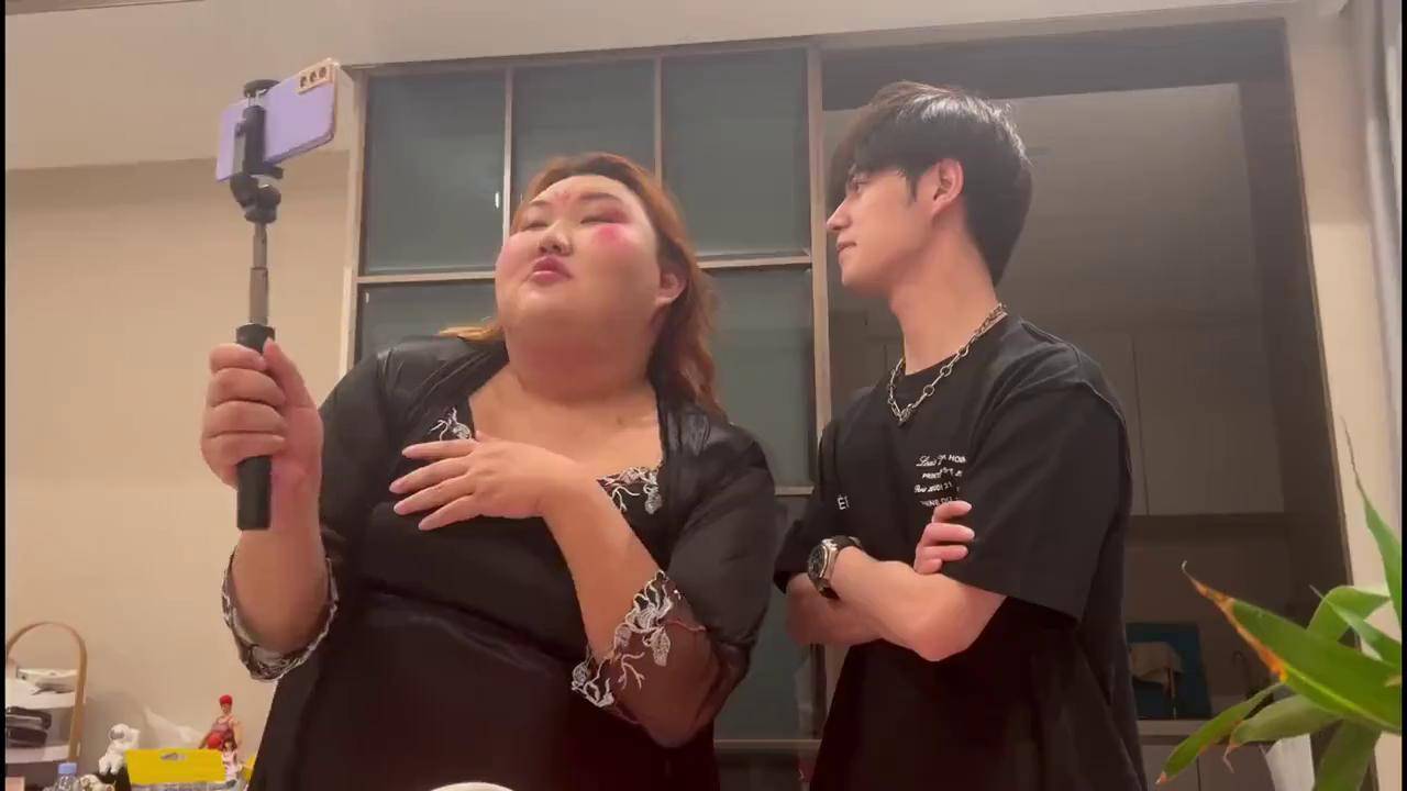 akt3d动漫 但这不是动漫主流动漫海报