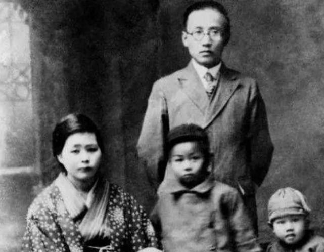 p 站 是 什么海报