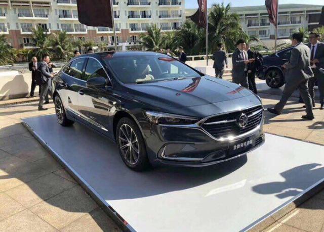 海角吃瓜精品 精品产品界面设计简洁海报