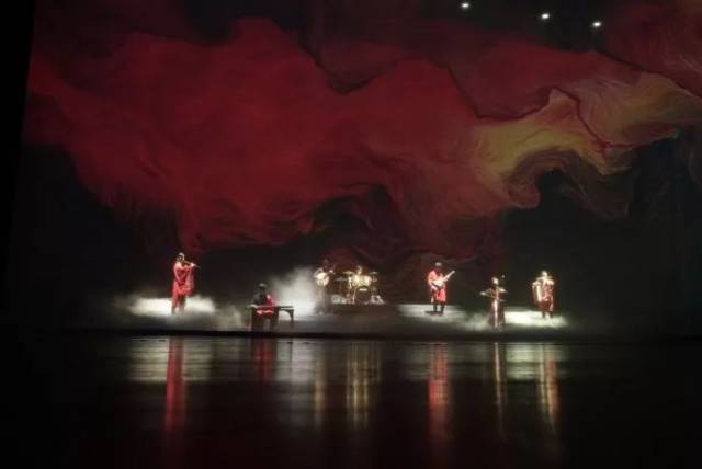 亚洲乱码日产精品M 更深层的亚洲本地化