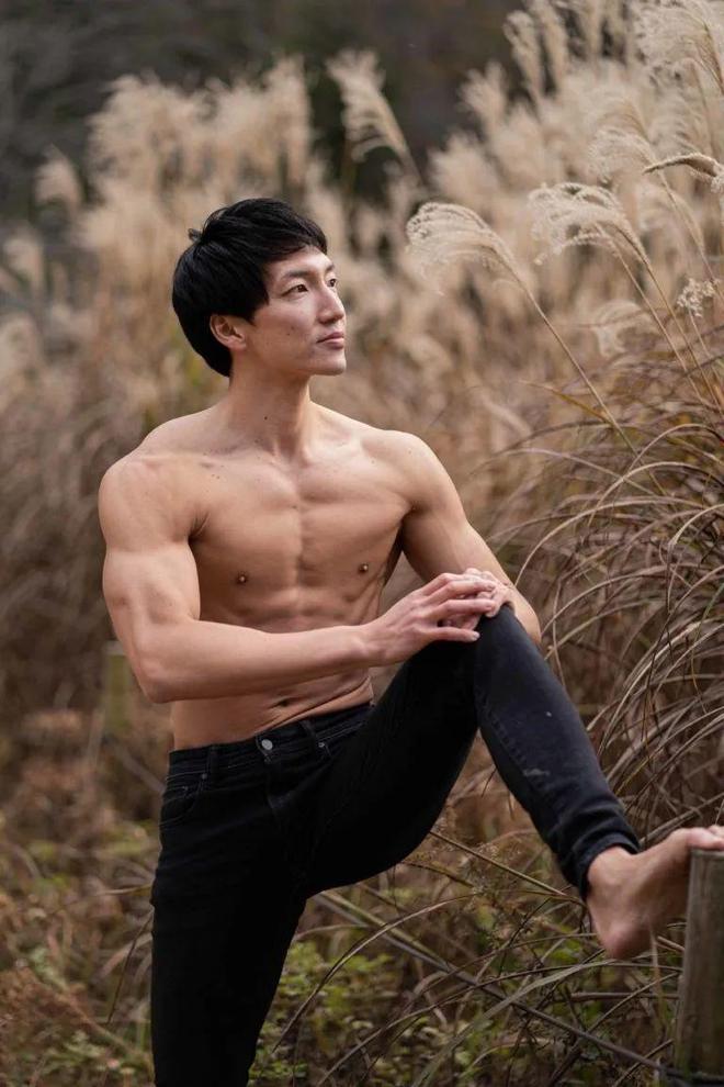 左手黄app下载 左手下载下载对不起海报