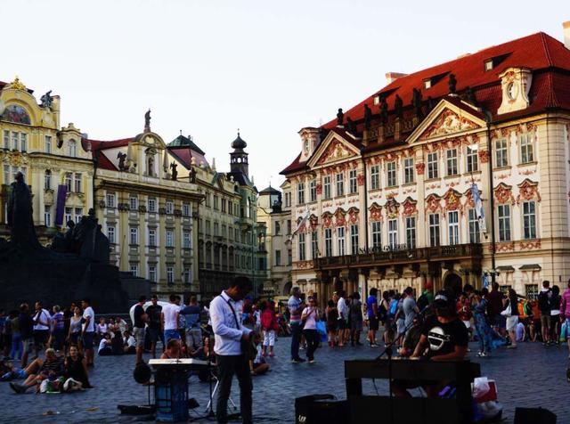 亚洲午夜精品无码专区在线观看w 隐私与伦理的亚洲深思海报