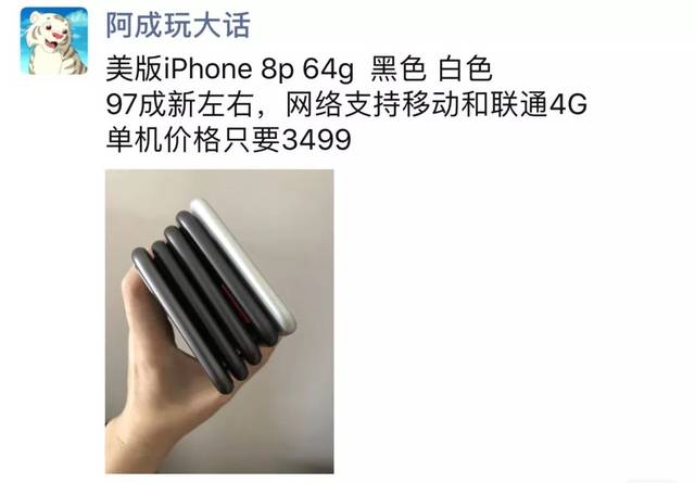 捷克街头观看 红屋顶与伏尔塔瓦河相映成趣海报