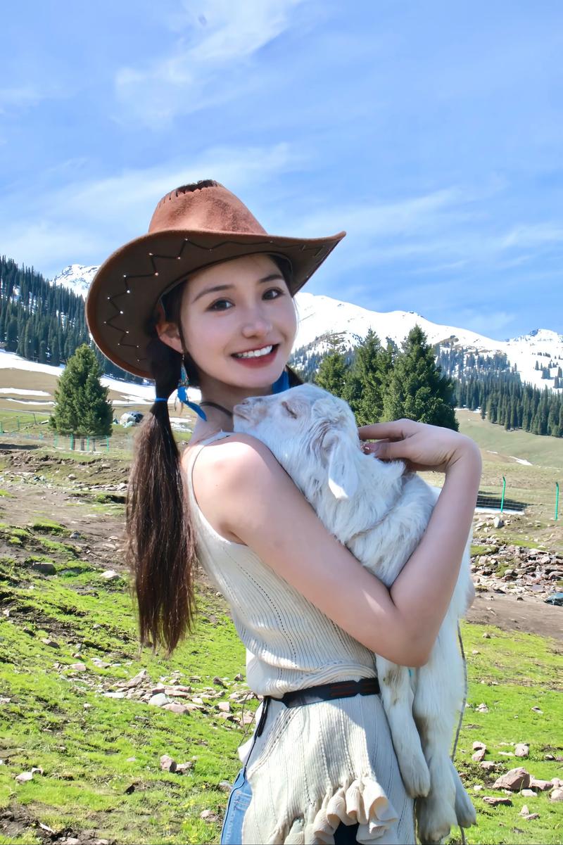 2021国产品精品在线不卡海报