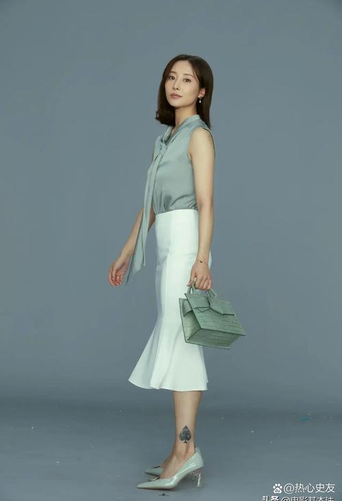 无限臀山入口网页版官方 以防遭遇网络诈骗或恶意软件海报