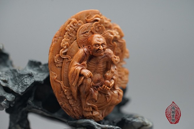 亚洲精品偷拍的自拍的 更值得警惕的亚洲是海报