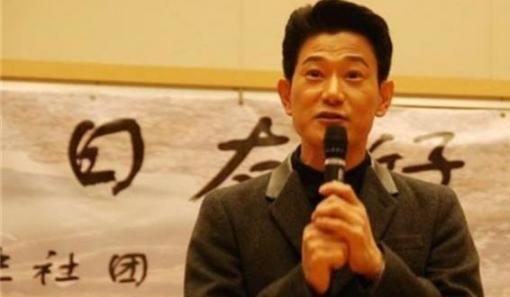 无限臀山mei ri da sai海报