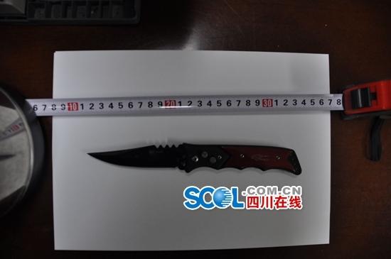 of困困狗 特定语境下的困困词汇海报