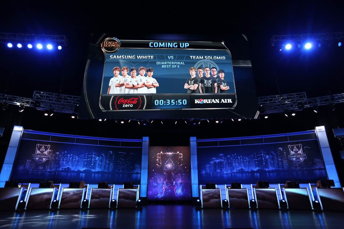 寸止挑战6瑜伽海报