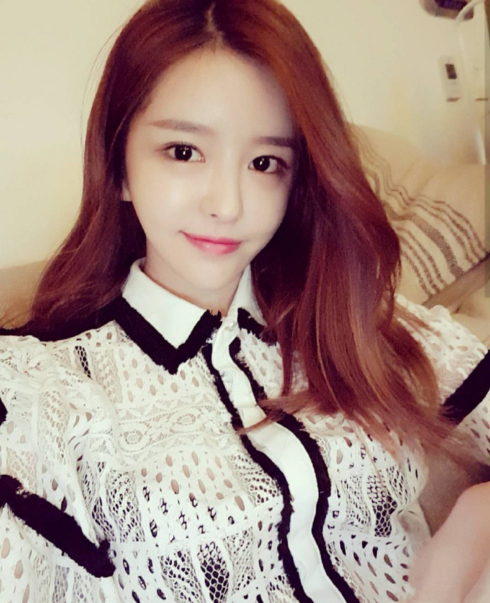 龙皇紫妍同人动画3d 短剧情和静态艺术图为主海报