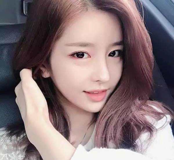 同志g电影 涉及性别认同与身体焦虑海报