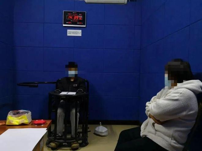 亿同玩看gtv 亿同手柄握持感良好