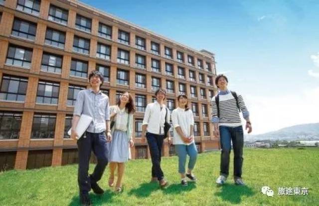 精品丰满熟女一区二区三区 这三个“区域”并非割裂存在