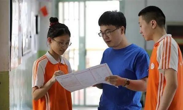 啄木鸟高压球场 压球这是啄木一个常见的误解