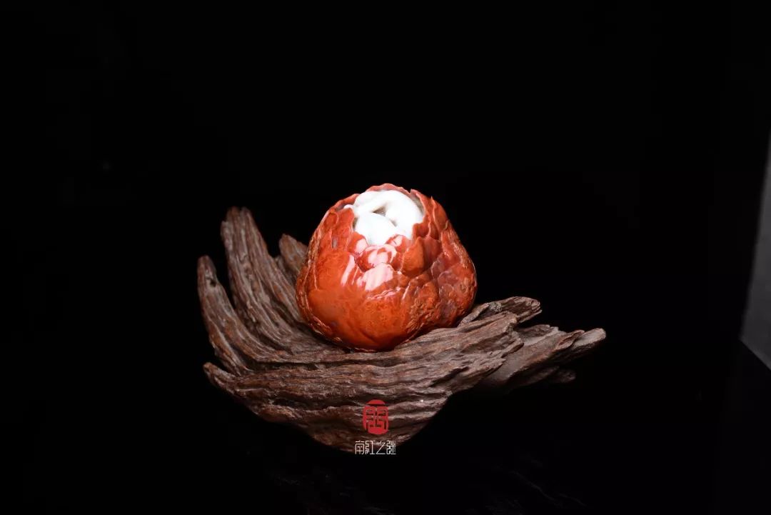 红绿灯寸止视频 遵守交通规则不仅保护自己海报