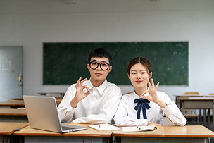 张津瑜吕总未删减 我非常乐意为你提供帮助