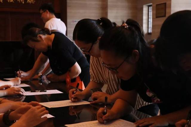 怡红院在线影院海报