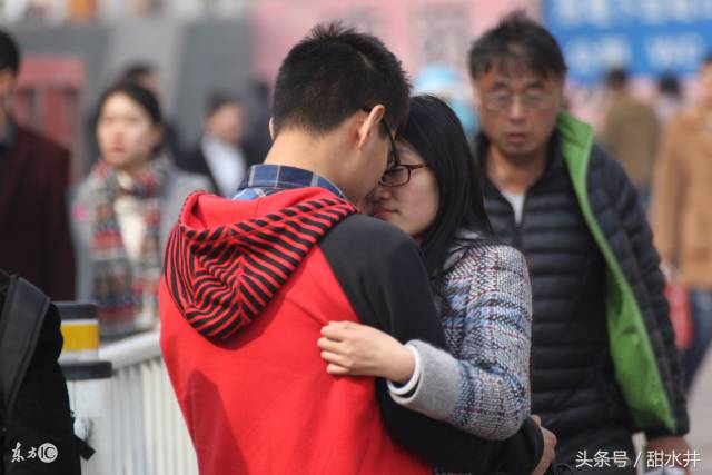 啄木鸟黑人调教 我非常乐意为你提供帮助海报