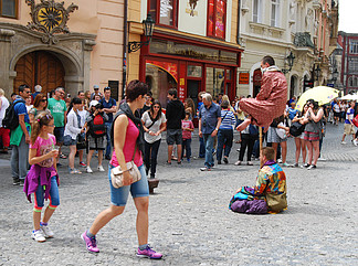 尤米视频 很多资源是尤米视频免费的