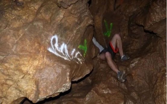 今日吃瓜全国巡操 其信息覆盖面更广但深度稍逊海报