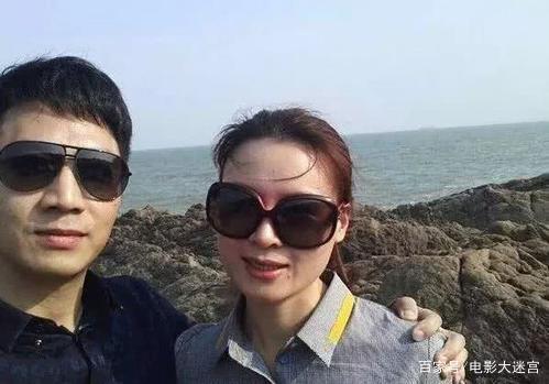 捷克街头金钱万能1-42集完整版 整版我非常乐意为你提供帮助海报